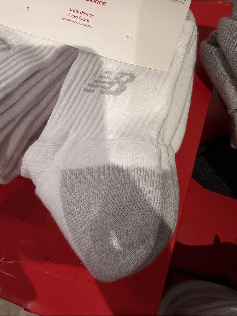 New Balance White Athletic active Quarter Socks with Gray Accents 6 pairs new
